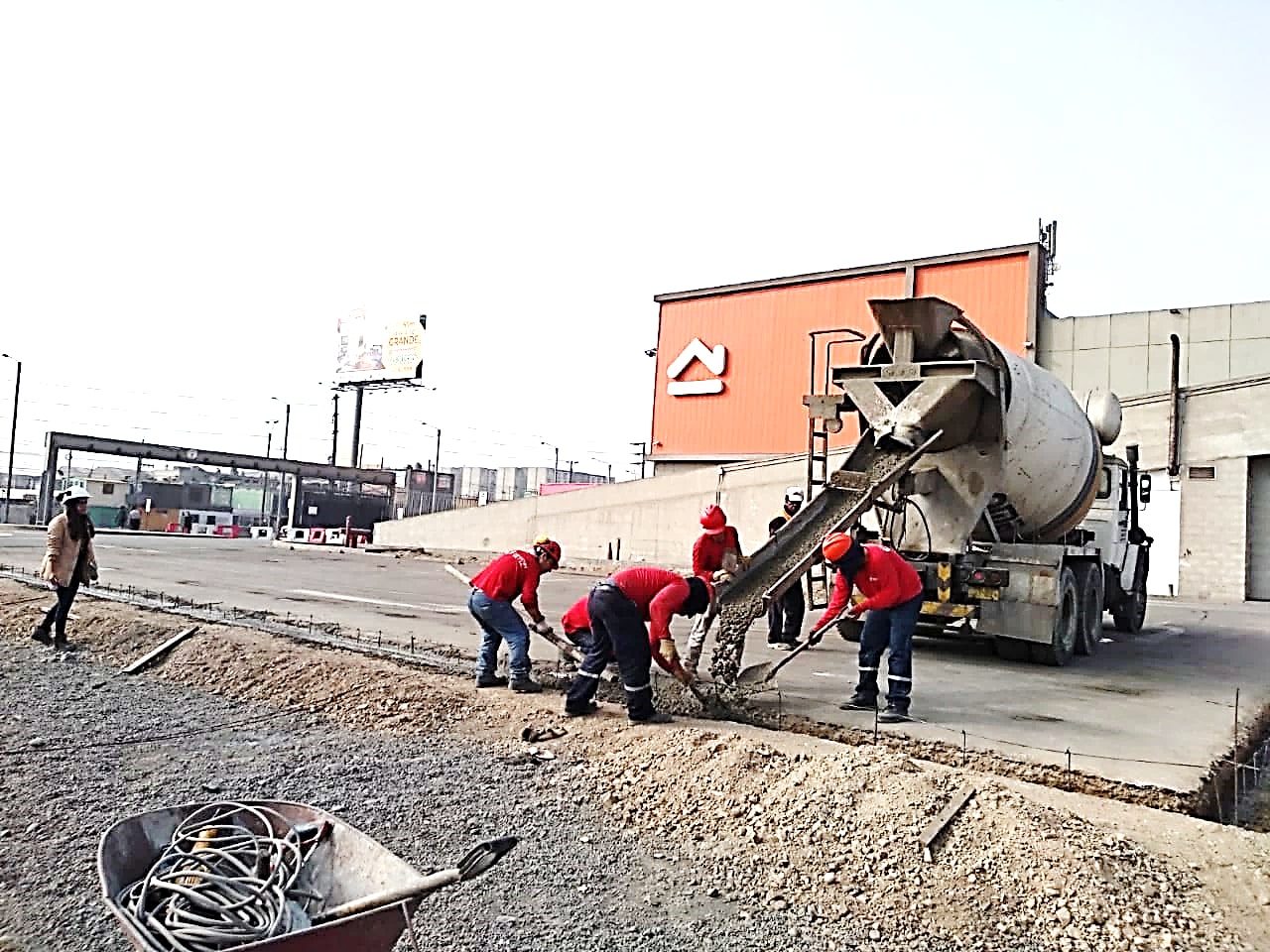 OBRAS CIVIL EN ESTACIONAMIENTO